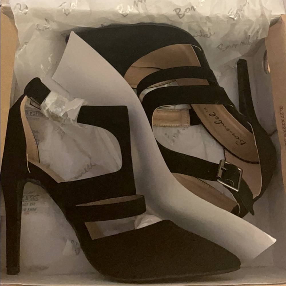 Brand New ladies 5.5 black heels